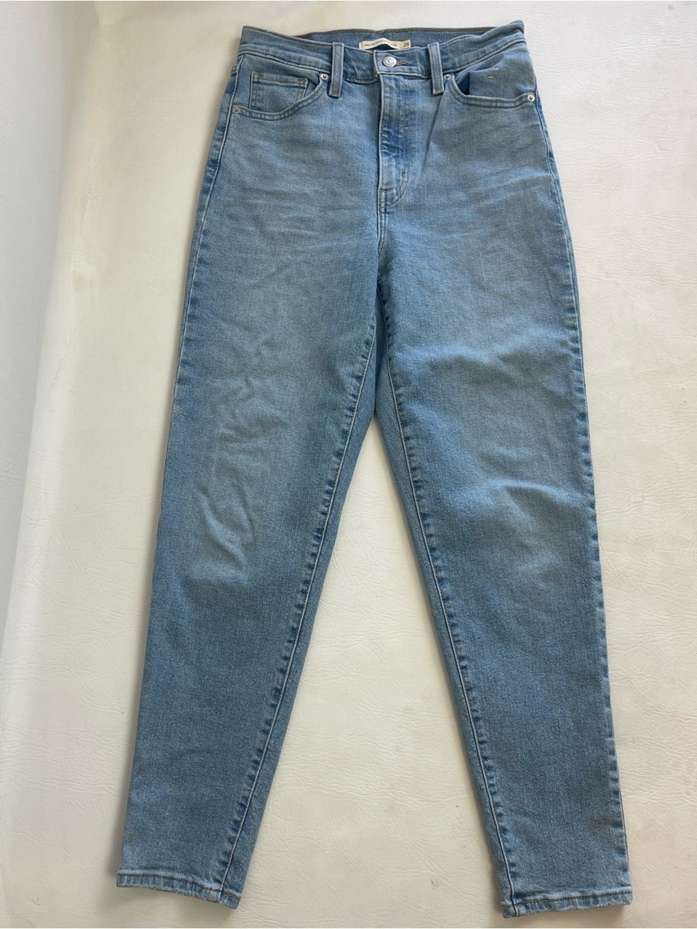 Levi’s High Waisted Mom Jeans W28 L29 Light Wash High Rise - Picture 2 of 14